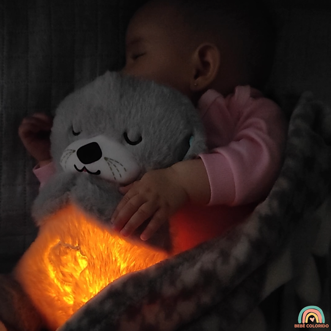 Pelúcia Lontra com Ruído Branco - Bebê Dormindo a Noite Toda