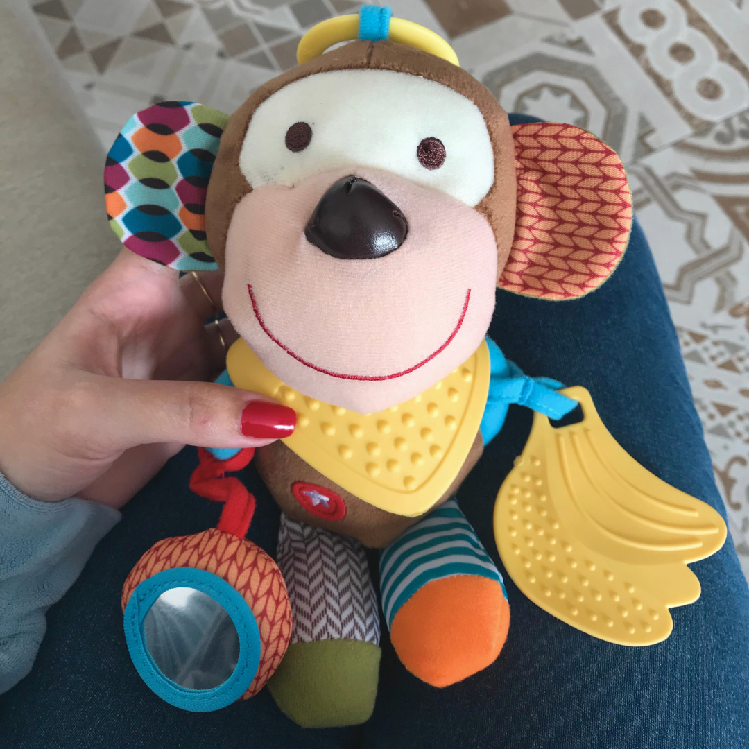 Pelúcia com Chocalho e Mordedor - Peluzoou