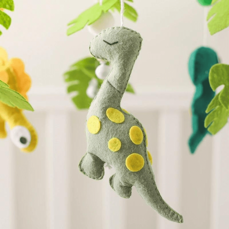 Móbile para Berço Dinossauro - Decoração de Quarto Menino Madeira | Bebê Colorido